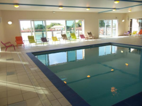 Chalet 2 chambres au calme avec terrasse, piscine chauffée et accès lac en Vendée - FR-1-783-26